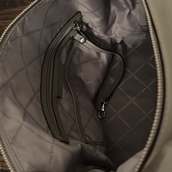 Grey medium sized Michael Kors Purse - Picture 6 of 8